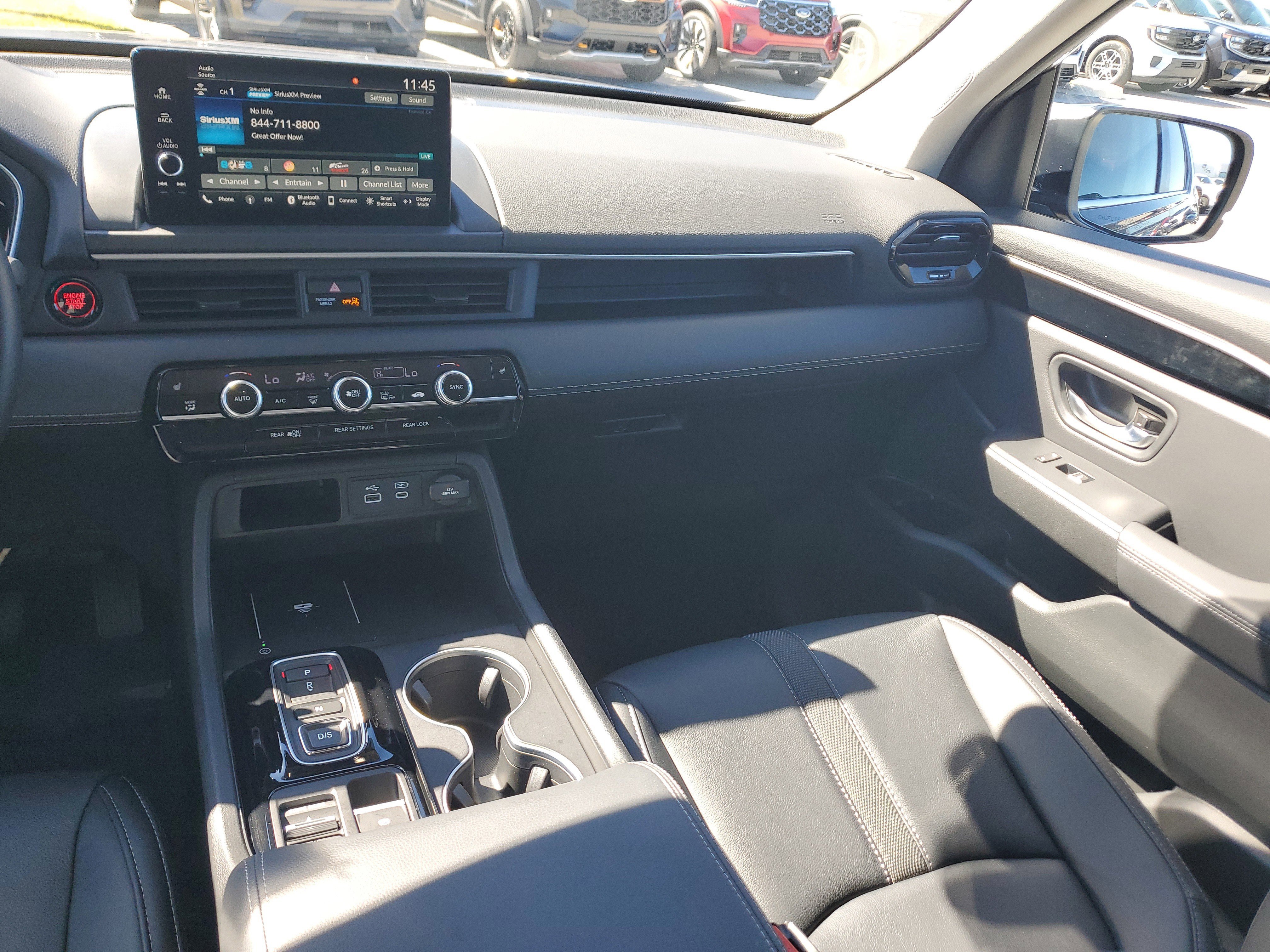 Used 2025 Honda Pilot EX-L image 18