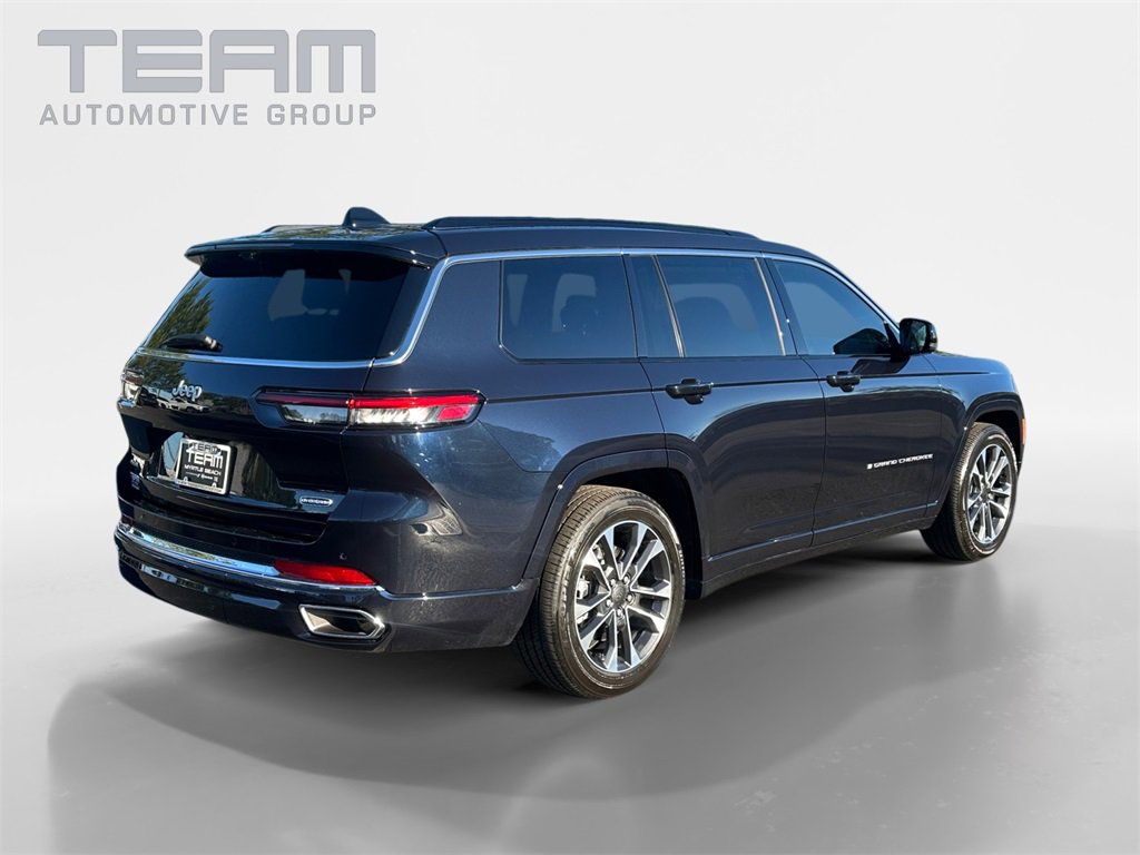 Used 2025 Jeep Grand Cherokee L Overland w/ Advanced Protech Group III image 7