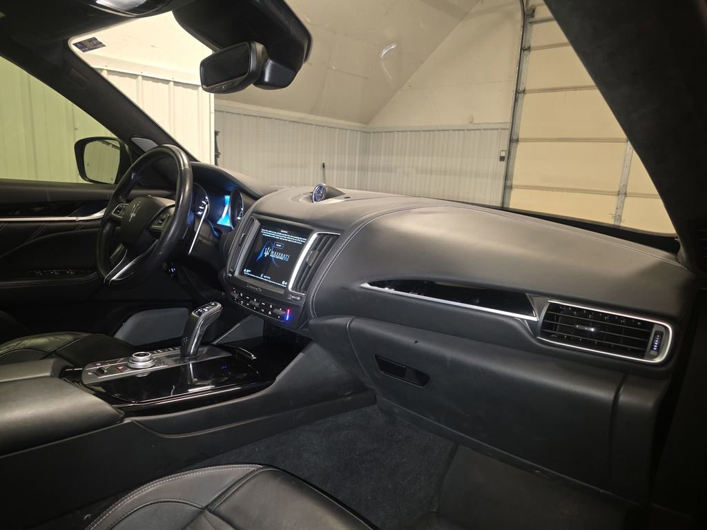 Used 2019 Maserati Levante GTS AWD/4WD image 47