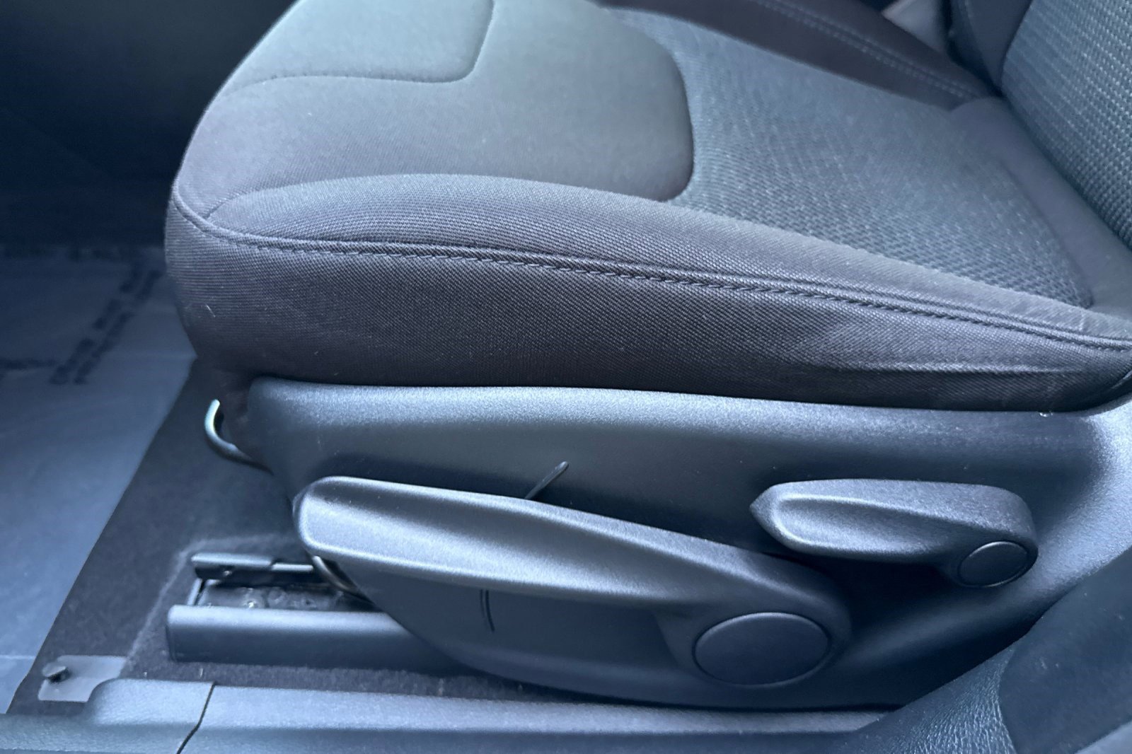 Used 2020 Jeep Cherokee Latitude image 14