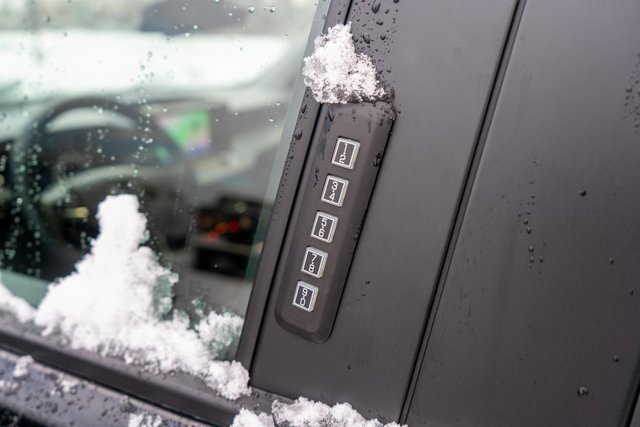 Used 2022 Ford Maverick Lariat w/ Lariat Luxury Package image 16