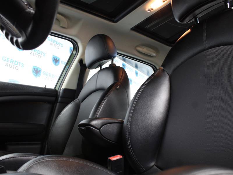 Used 2016 MINI Cooper Countryman S w/ Premium Package image 8