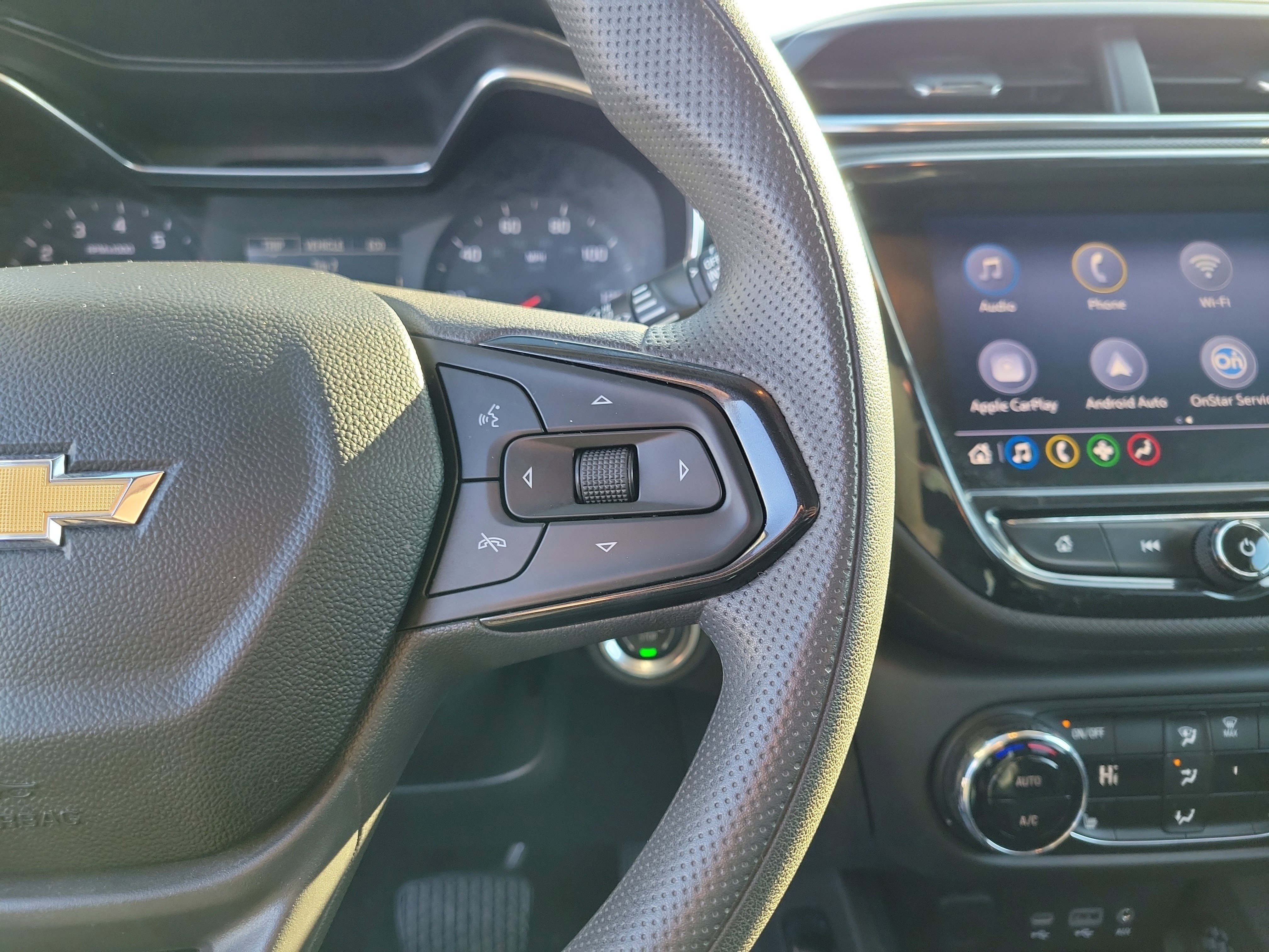 Used 2021 Chevrolet TrailBlazer LT w/ Convenience Package image 23