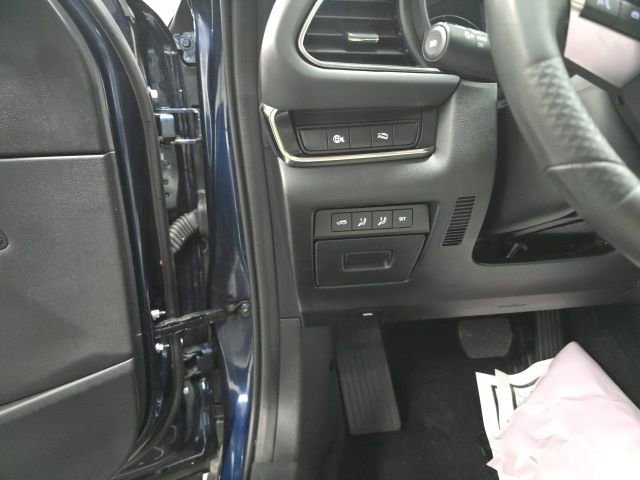 Used 2024 MAZDA CX-30 AWD 2.5 S w/ Premium Package image 16