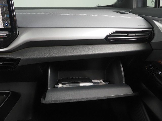 Used 2024 Volkswagen ID.4 S image 37