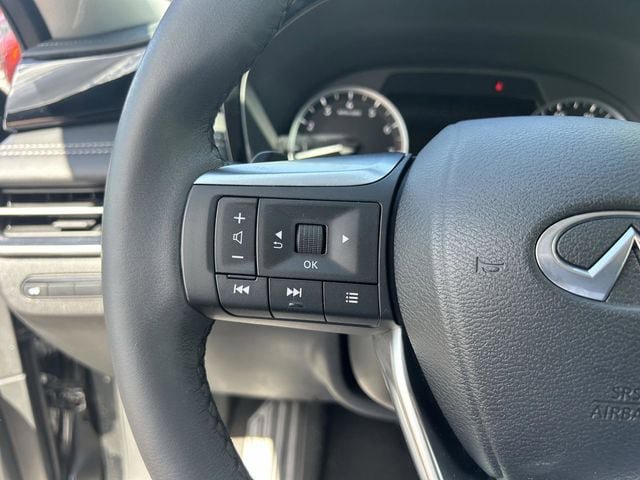 Used 2023 INFINITI QX60 Pure FWD image 32