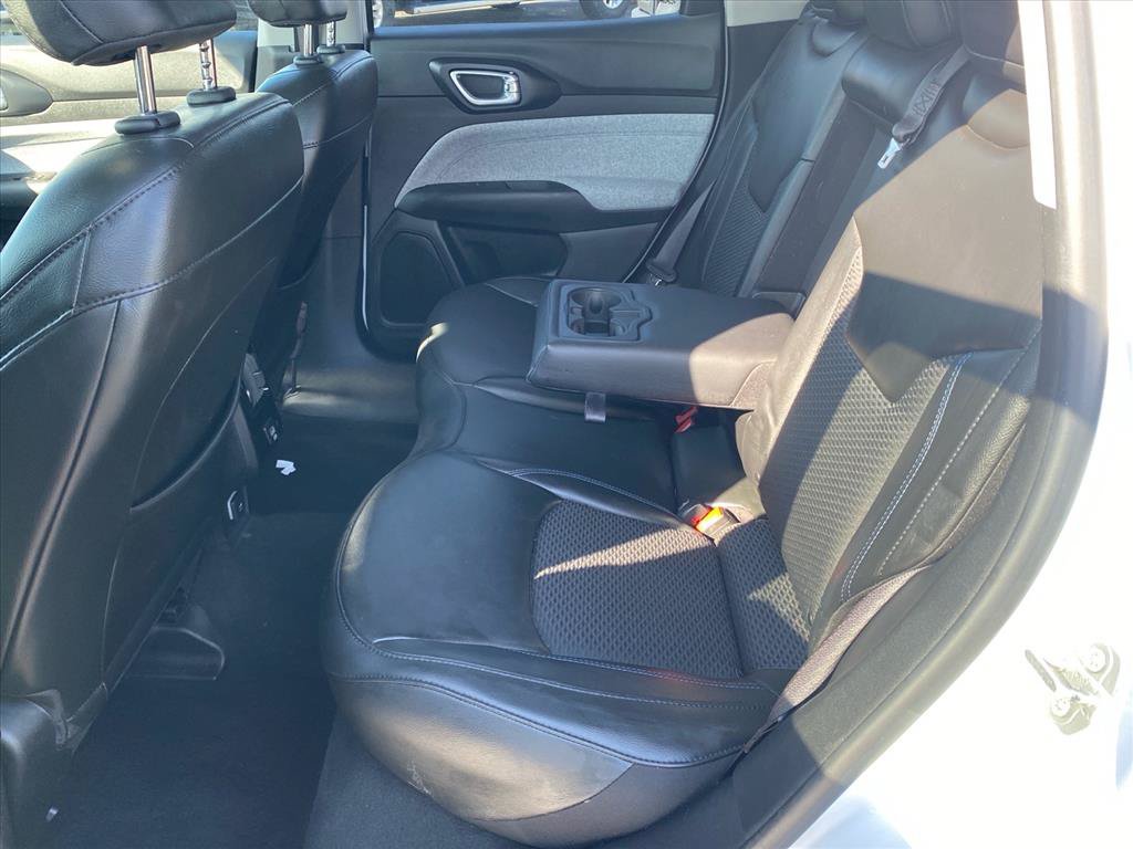 Used 2022 Jeep Compass Latitude AWD/4WD image 23