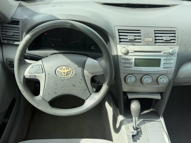 Used 2010 Toyota Camry LE FWD image 10