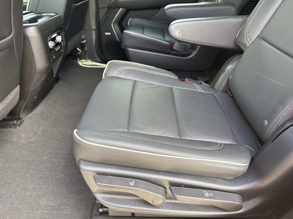 Used 2022 GMC Yukon SLT w/ SLT Premium Package RWD image 20