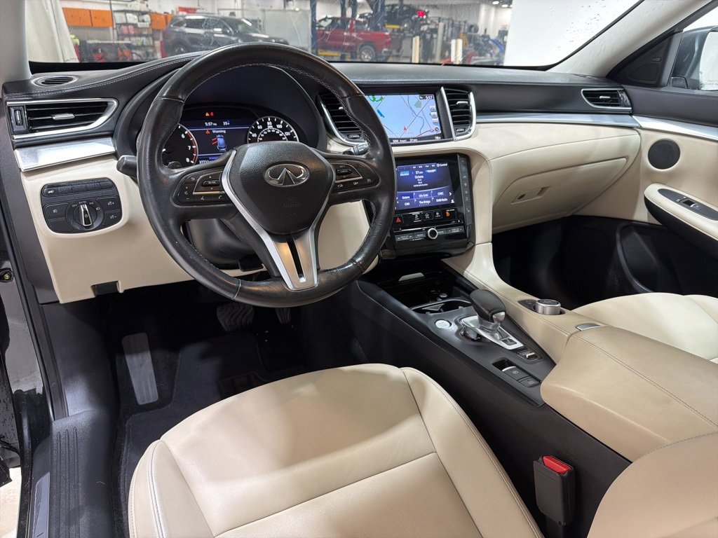 Used 2019 INFINITI QX50 Luxe w/ Navigation Package image 22