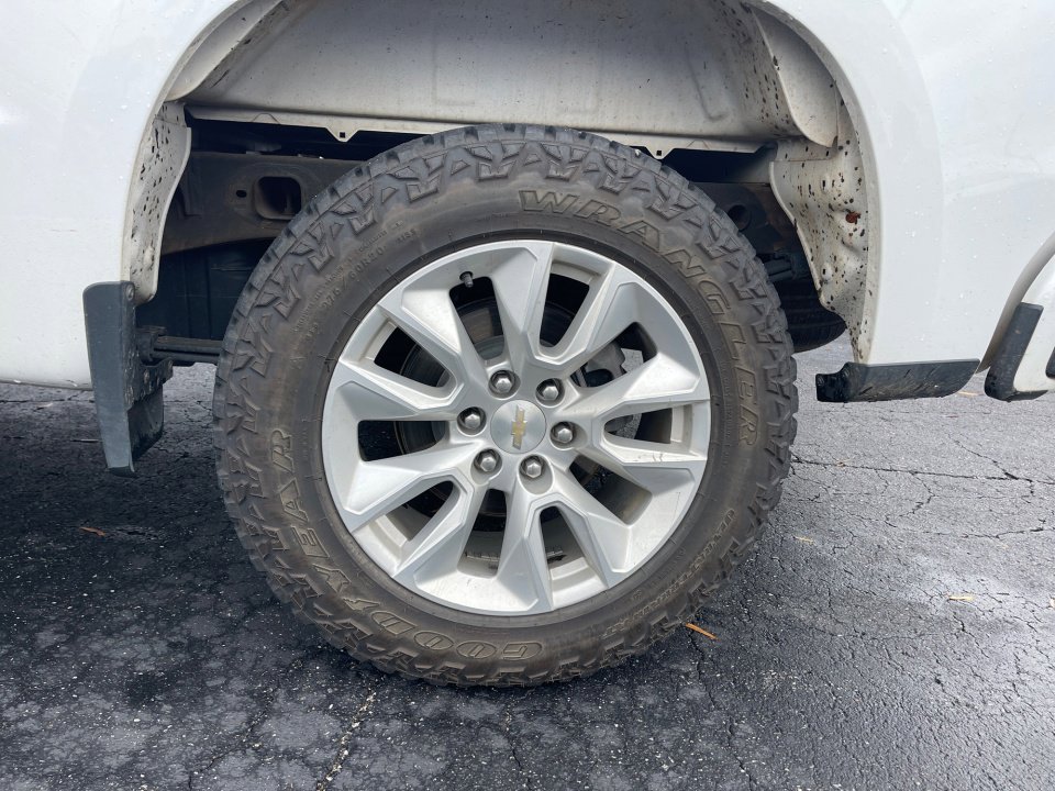 Used 2022 Chevrolet Silverado 1500 Custom image 22