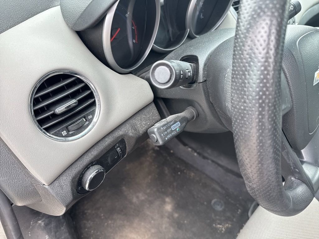 Used 2012 Chevrolet Cruze LS w/ Connectivity Package image 10