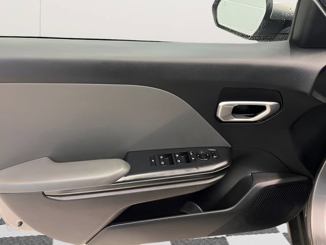 Used 2025 Kia K4 FWD image 12