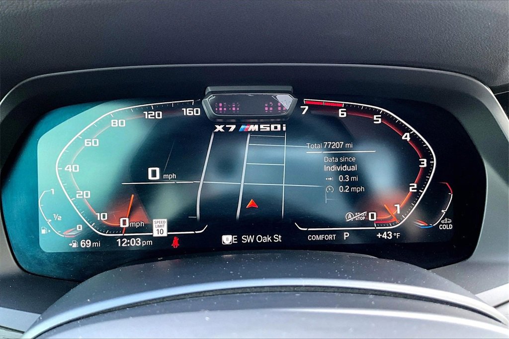 Used 2020 BMW X7 M50i image 27