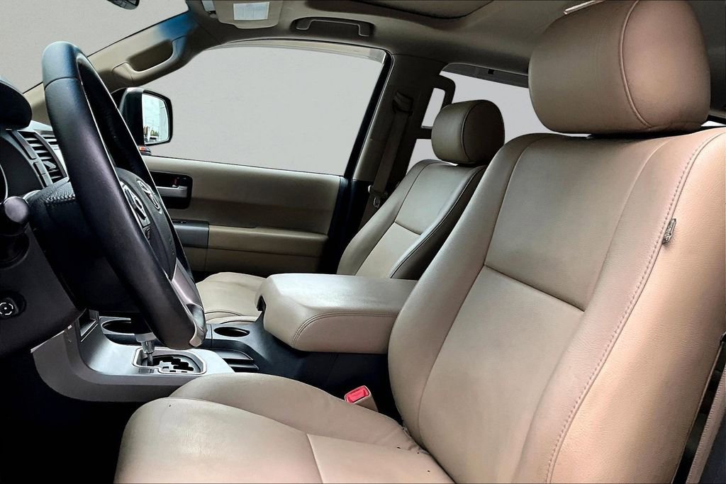 Used 2017 Toyota Sequoia Limited AWD/4WD image 19