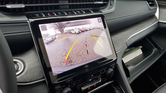 Certified 2023 Jeep Grand Cherokee Limited image 20