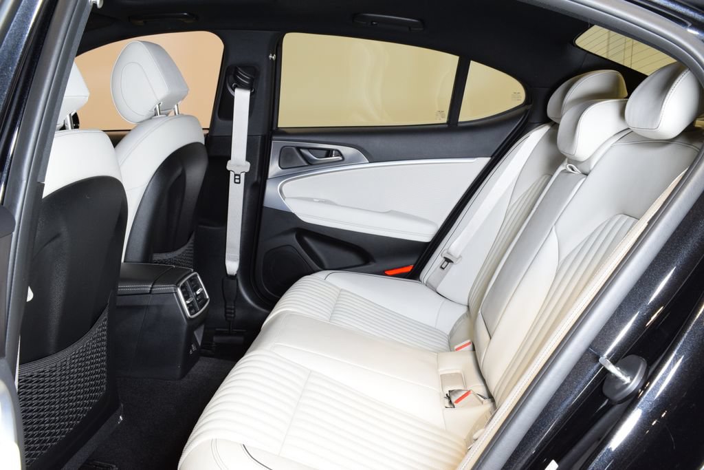 Used 2025 Genesis G70 3.3T Advanced AWD/4WD image 28