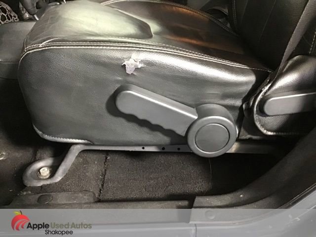 Used 2016 Jeep Wrangler Unlimited Sahara w/ Connectivity Group image 10