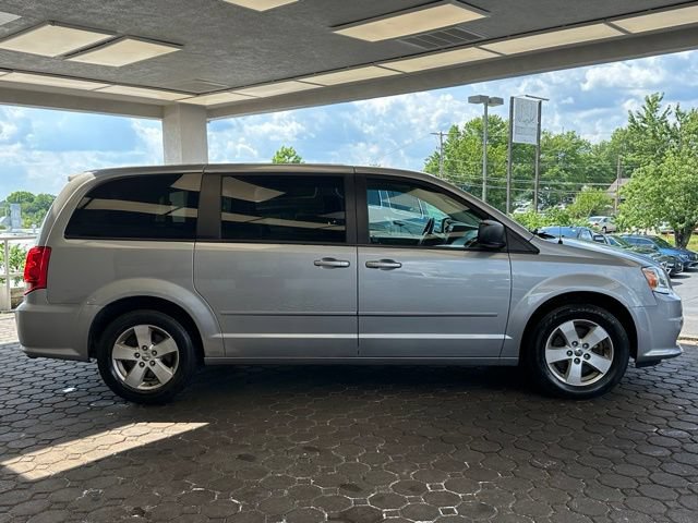 Used 2015 Dodge Grand Caravan SE w/ Quick Order Package 29E SE FWD image 4
