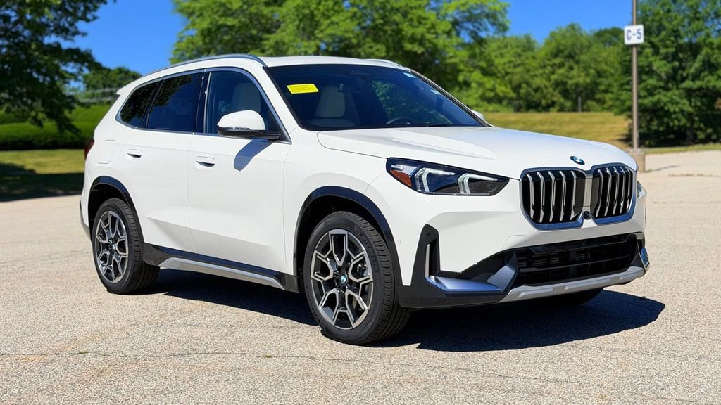 New 2026 BMW X1 xDrive28i w/ Technology Package AWD/4WD image 8