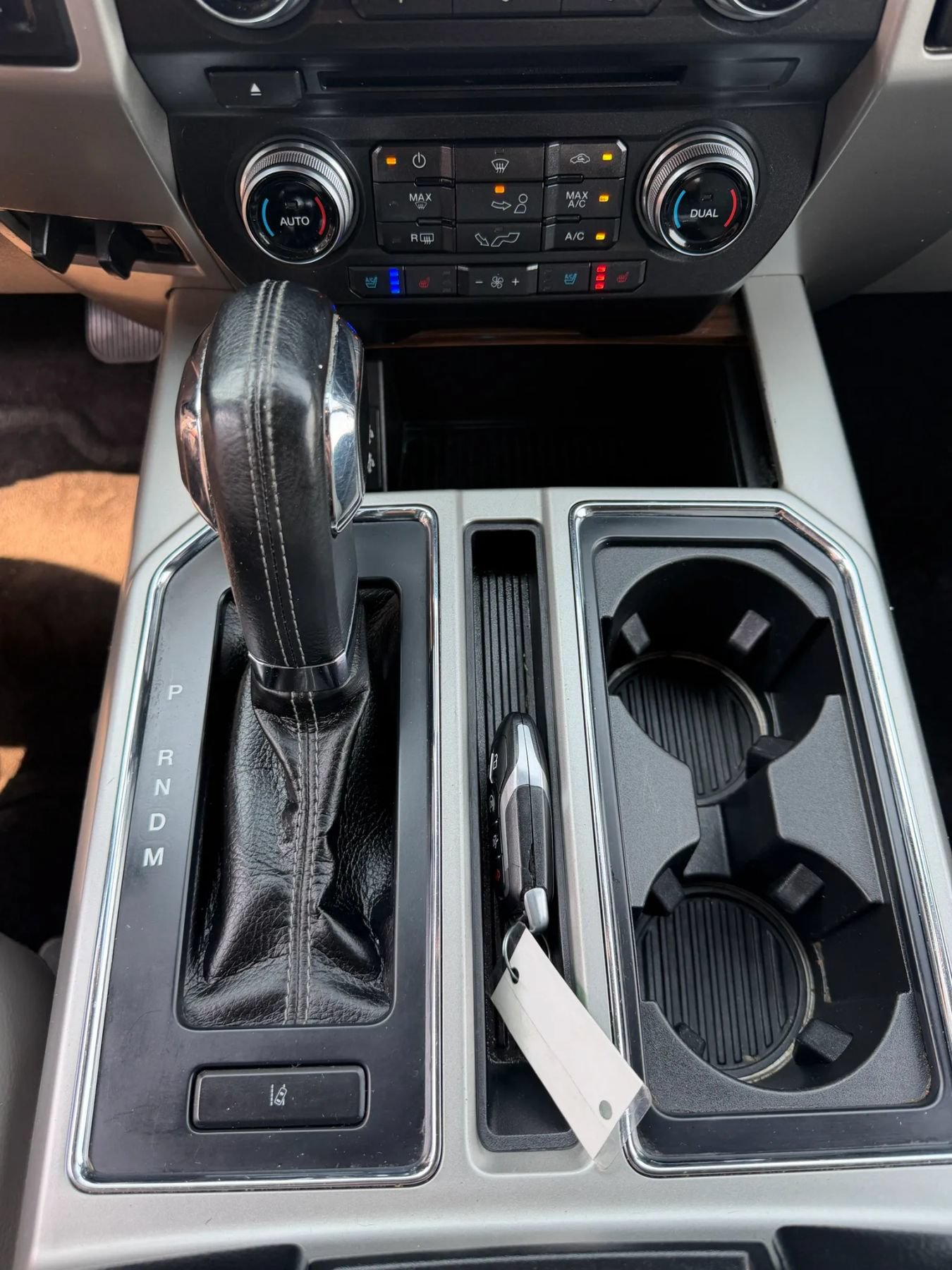 Used 2017 Ford F150 Lariat w/ Equipment Group 502A Luxury AWD/4WD image 28