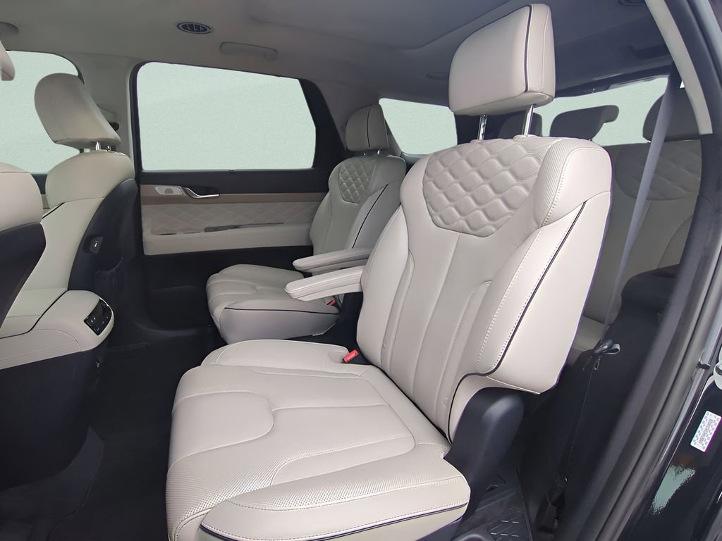 Used 2022 Hyundai Palisade Calligraphy image 22