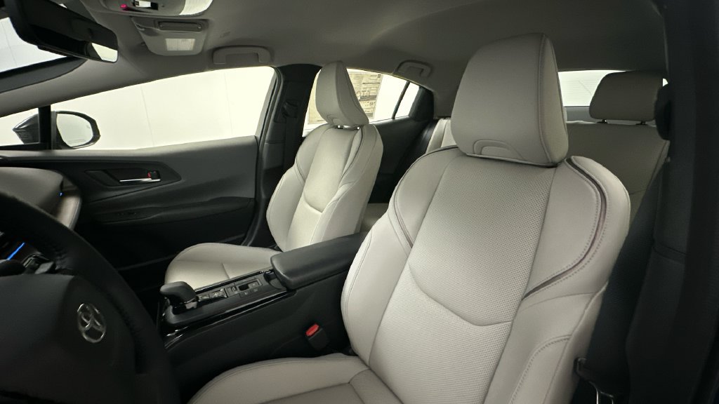 New 2027 Toyota Prius XLE AWD/4WD image 9