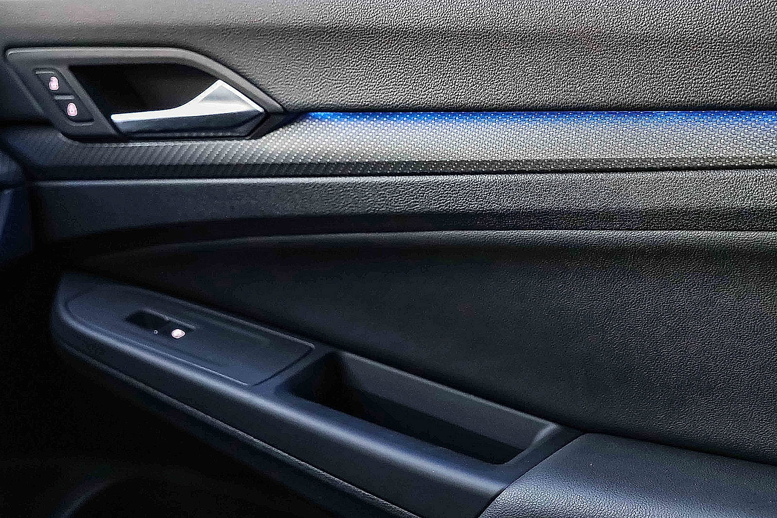 Used 2024 Volkswagen Golf R image 16