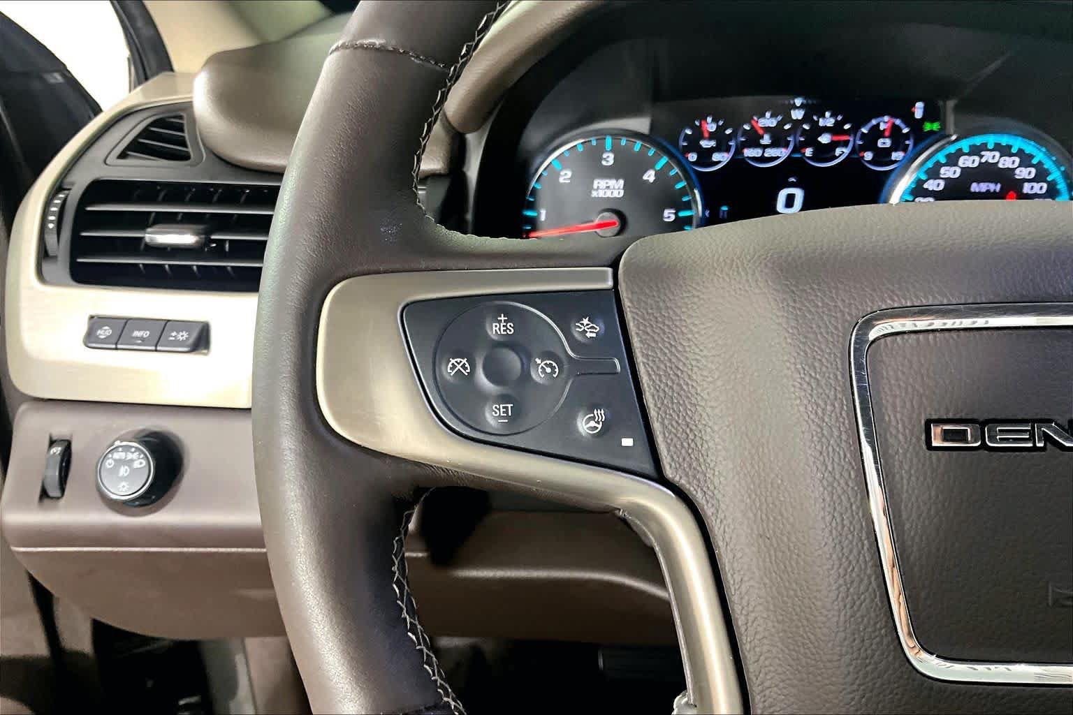 Used 2019 GMC Yukon Denali w/ Open Road Package RWD image 22