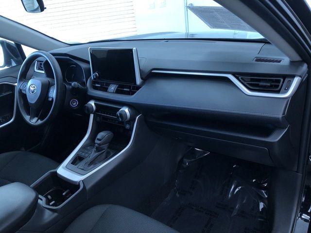 Certified 2025 Toyota RAV4 LE image 23