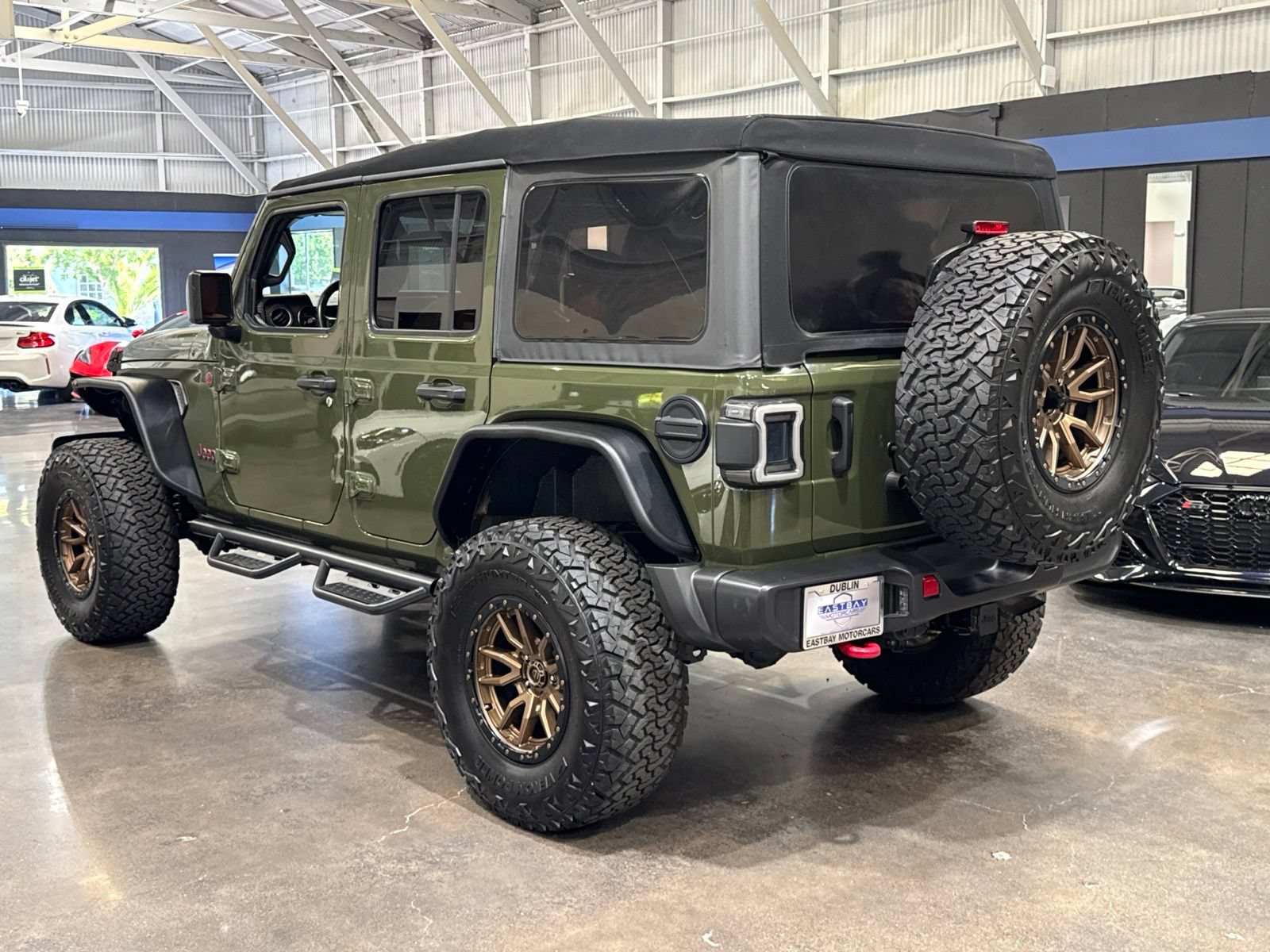 Used 2021 Jeep Wrangler Unlimited Rubicon AWD/4WD image 13