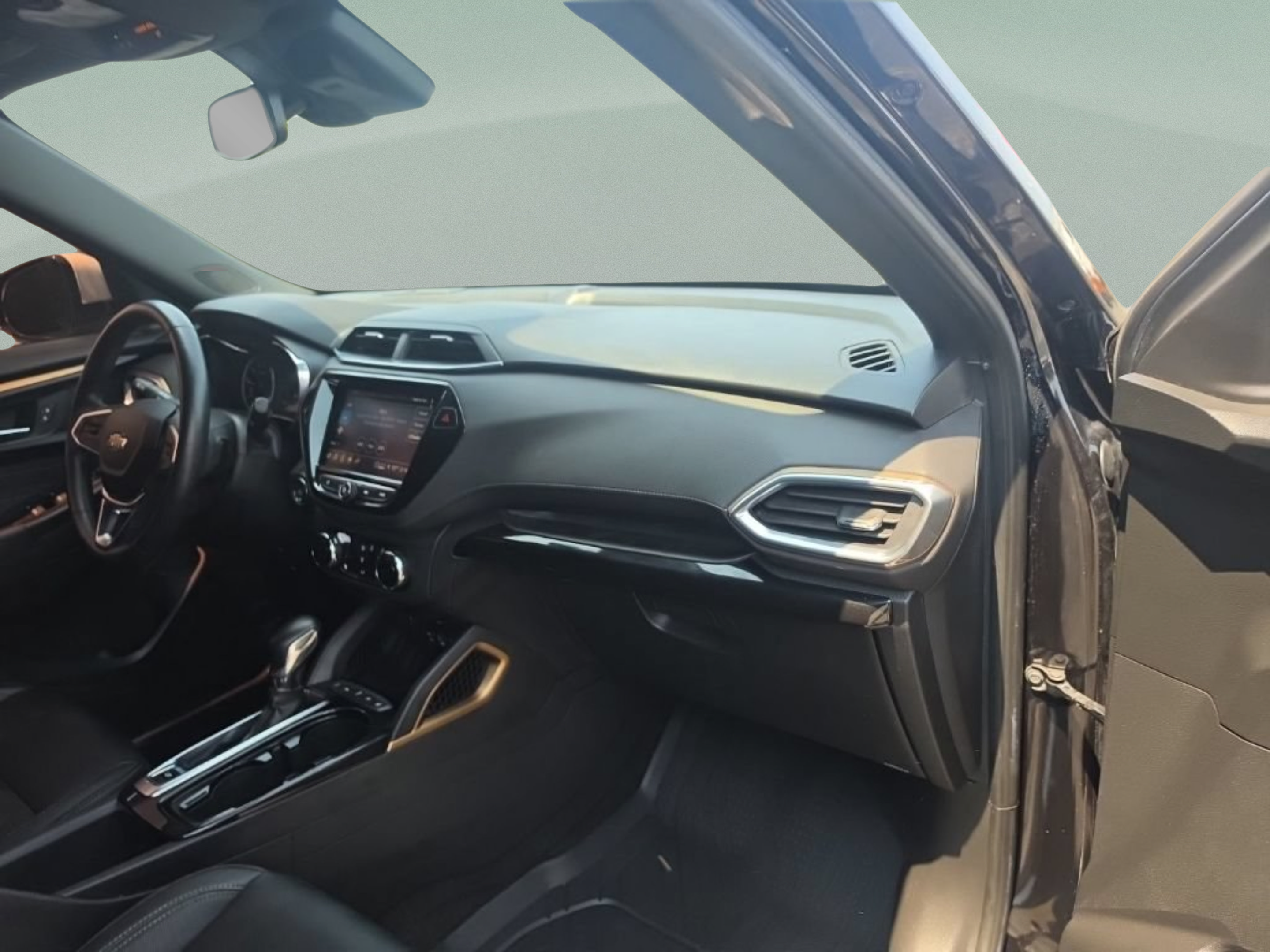 Used 2021 Chevrolet TrailBlazer ACTIV w/ Technology Package FWD image 27
