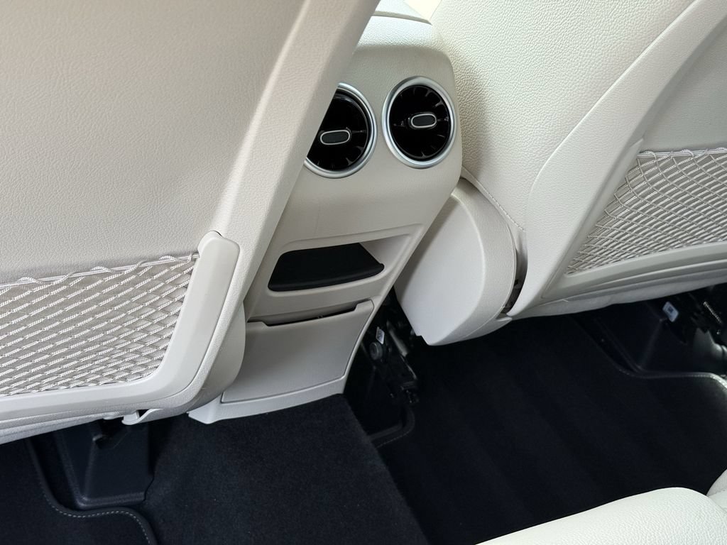 Certified 2025 Mercedes-Benz GLB 250 4MATIC image 12