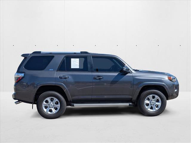 Used 2022 Toyota 4Runner SR5 Premium image 4