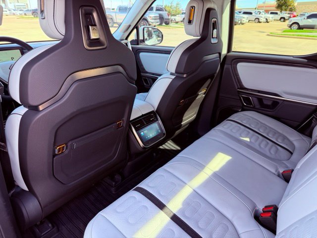 Used 2022 Rivian R1T Adventure AWD/4WD image 22