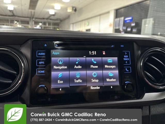 Used 2016 Toyota Tacoma TRD Off-Road w/ Premium & Technology Package AWD/4WD image 27