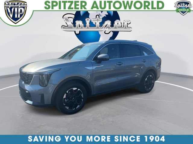Certified 2025 Kia Sorento S FWD image 4