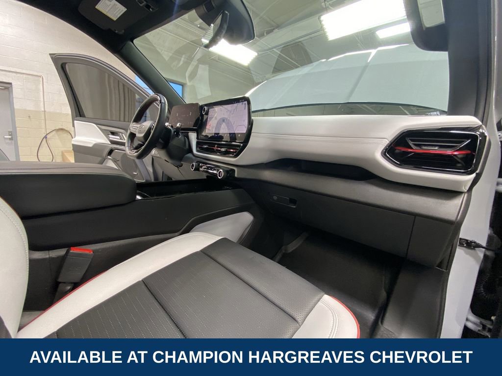 Used 2025 Chevrolet Silverado EV RST image 37