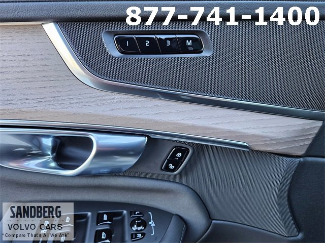 Used 2026 Volvo XC90 B6 Core image 18
