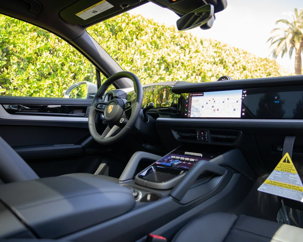 New 2026 Porsche Cayenne S AWD/4WD image 22