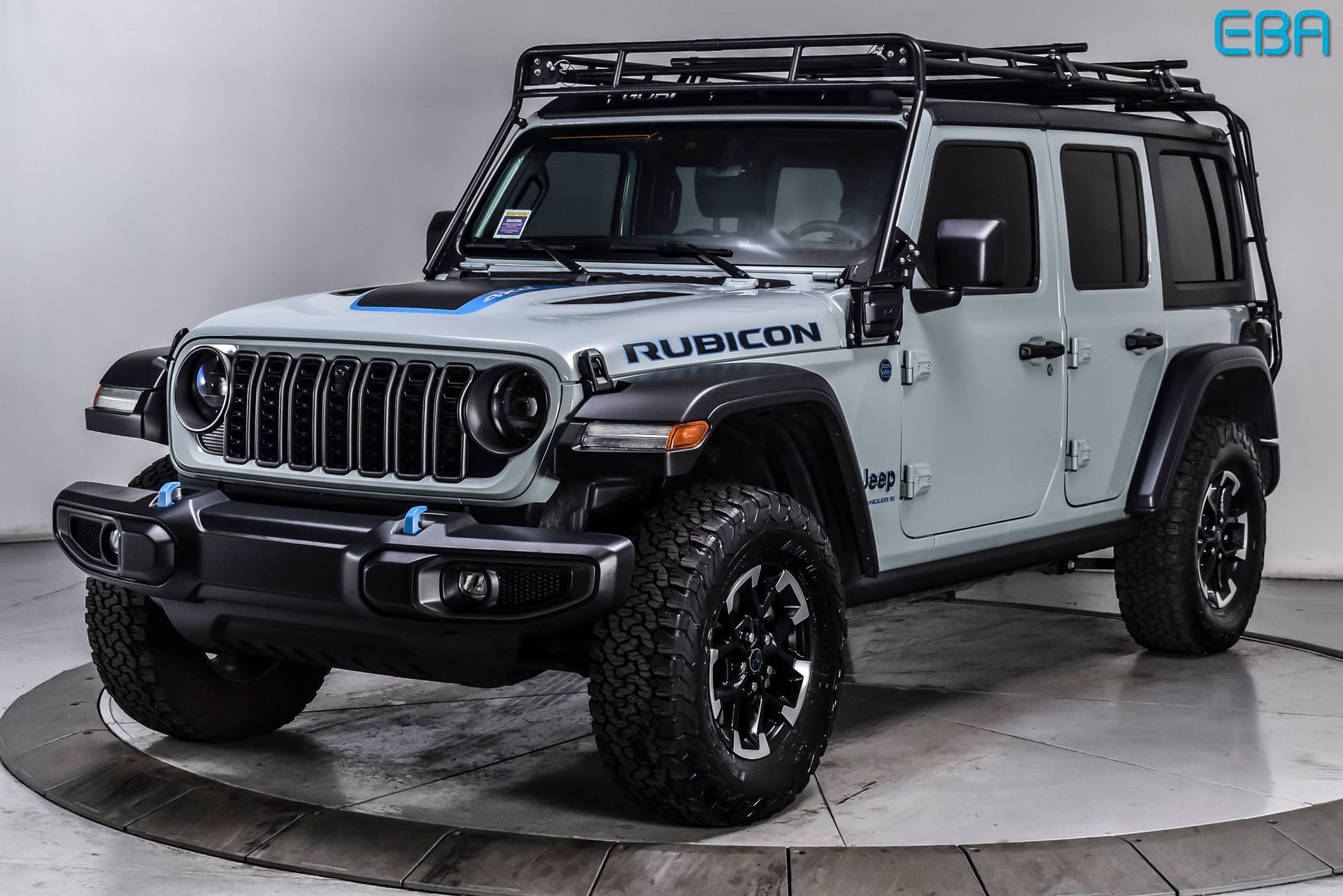 Used 2024 Jeep Wrangler Unlimited Rubicon 4xe w/ Technology Group image 2