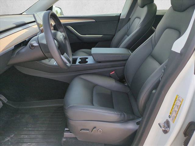 Used 2024 Tesla Model Y Long Range AWD/4WD image 17