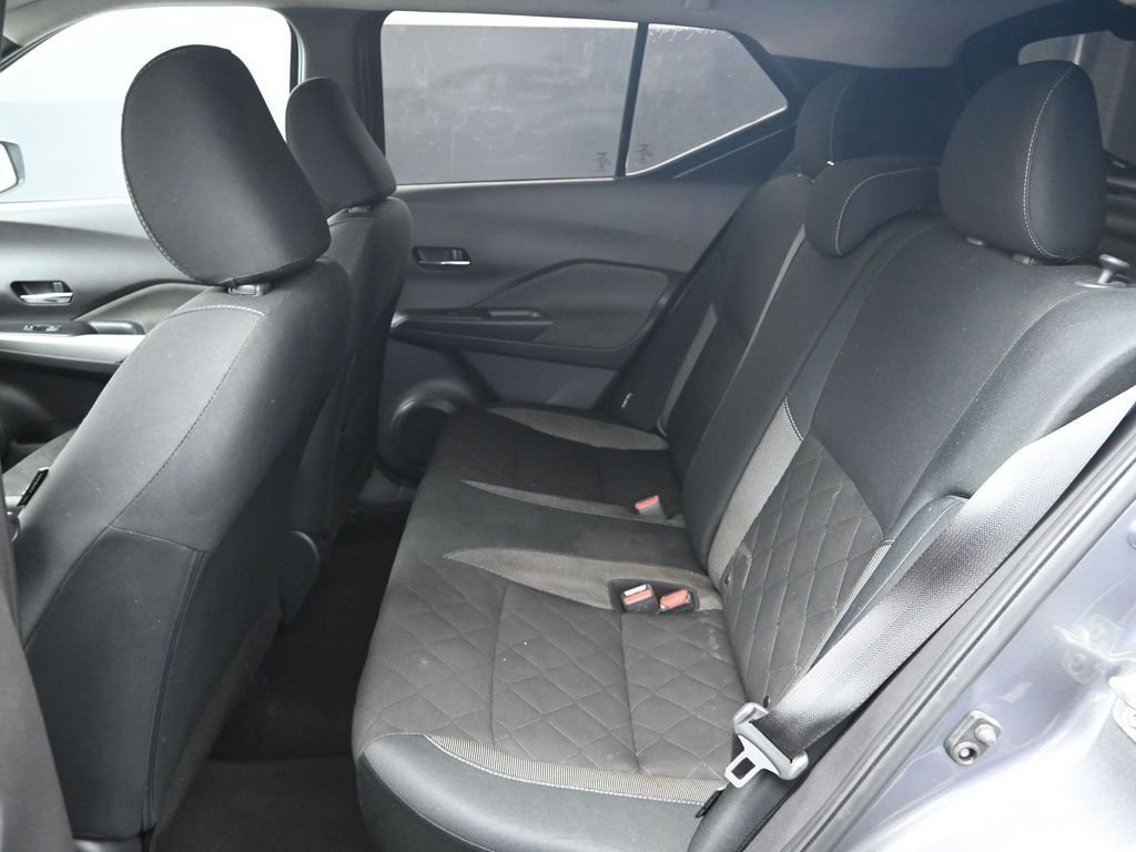 Used 2020 Nissan Kicks SV image 12