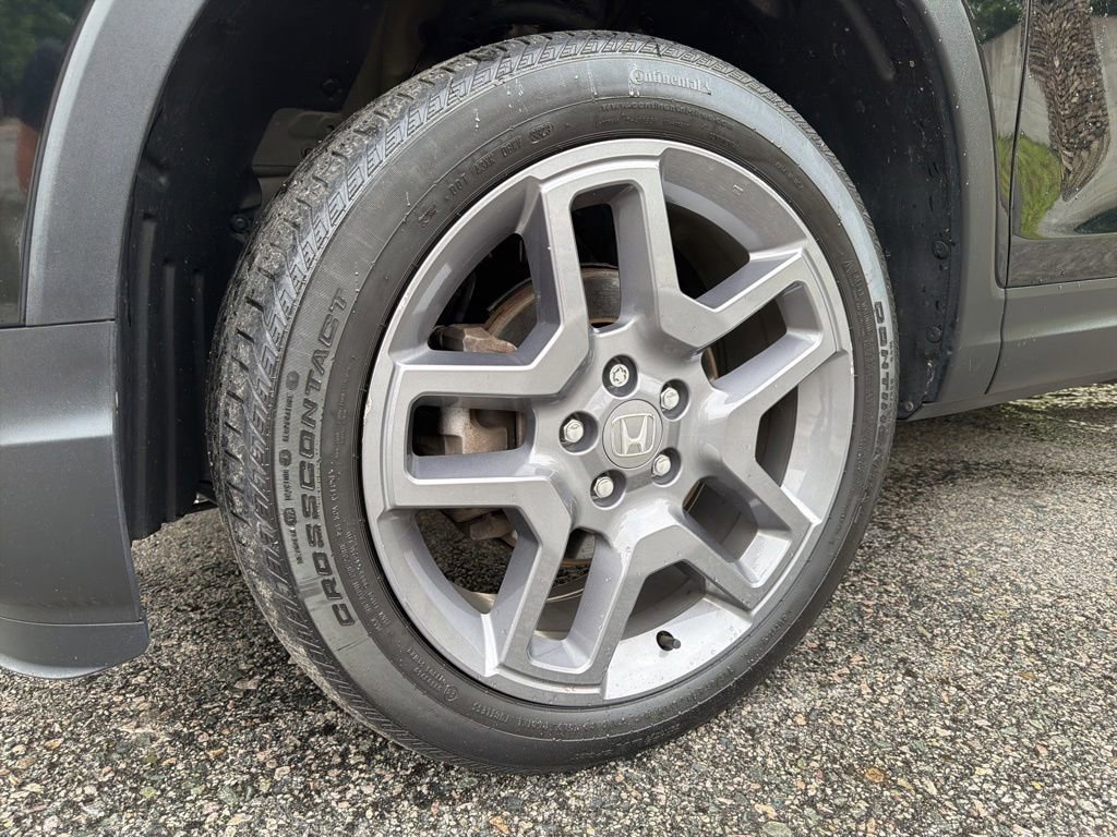 Used 2023 Honda Passport EX-L image 11