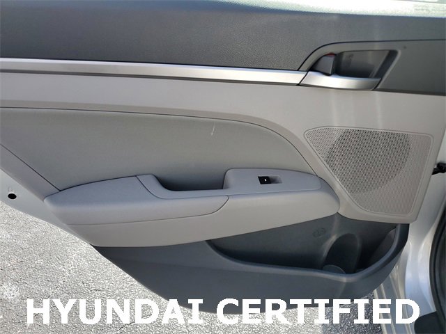 Used 2017 Hyundai Elantra SE image 10