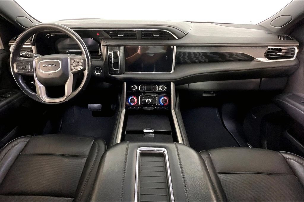 Used 2022 GMC Yukon XL Denali AWD/4WD image 18