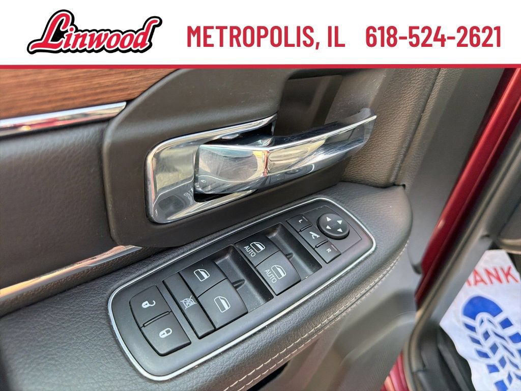 Used 2018 RAM 1500 Laramie w/ Convenience Group AWD/4WD image 13