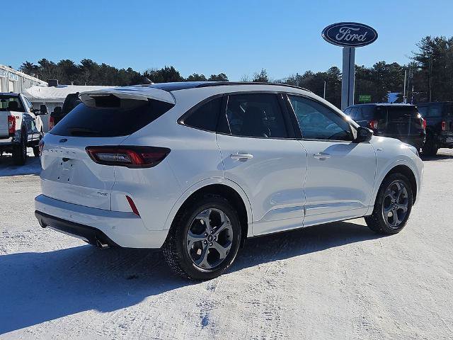 Certified 2023 Ford Escape ST-Line w/ Tech Pack #1 AWD/4WD image 3