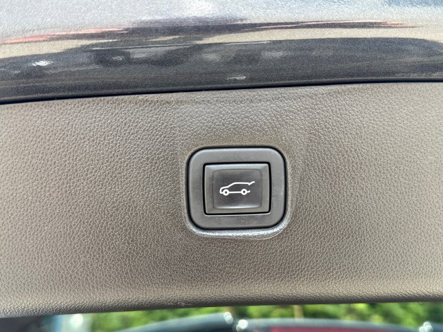 Used 2022 Chevrolet Blazer LT image 12