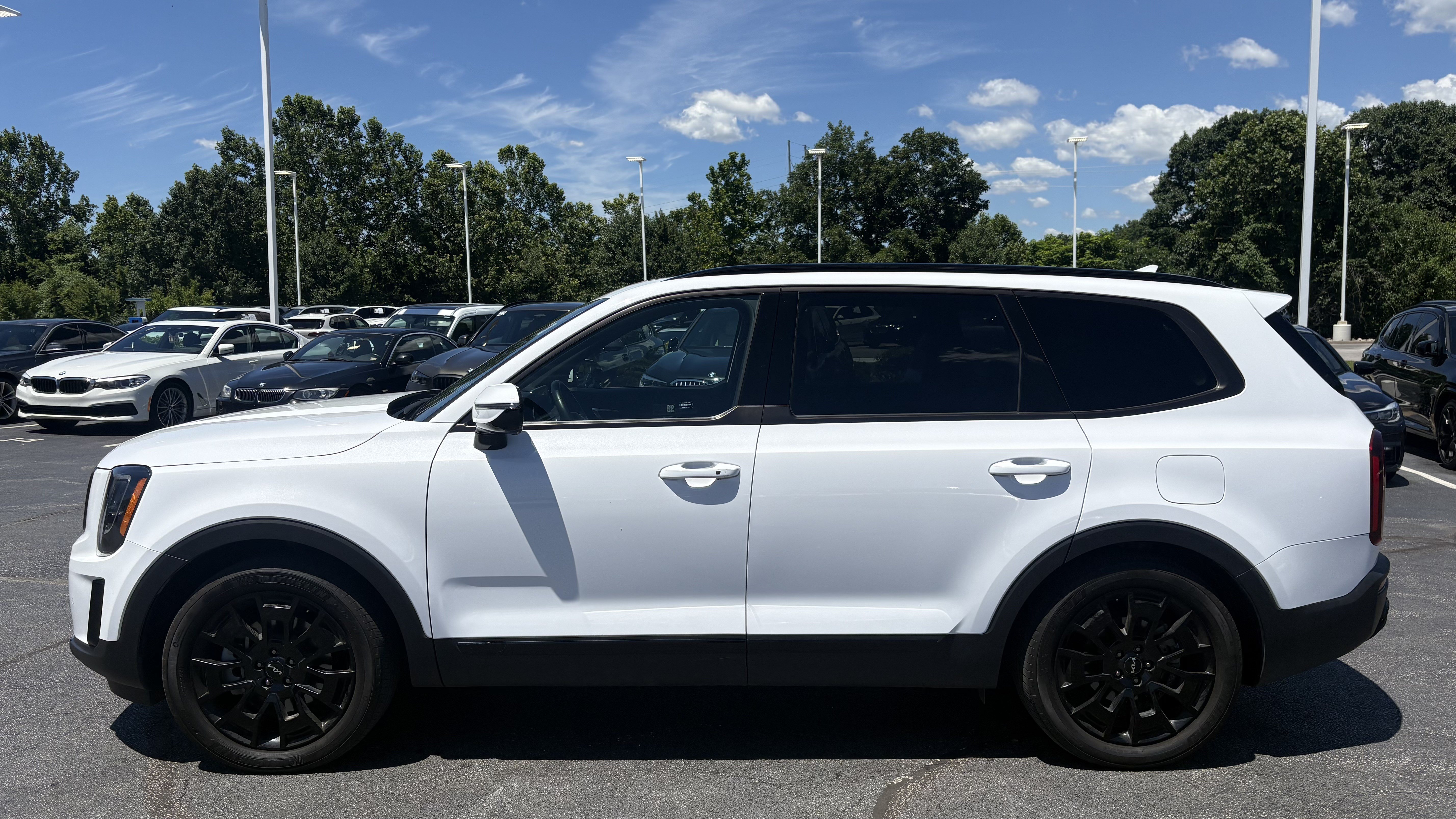 Used 2022 Kia Telluride SX w/ SX Prestige Package AWD/4WD image 7